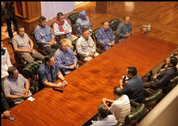 RUMAH BAPAK PRABOWO SUBIANTO - HAMBALANG - PADEPOKAN GARUDA YAKSA - Gambar 3